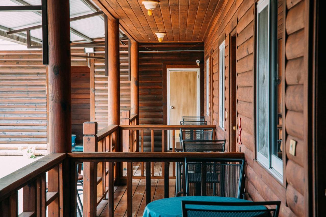 Cdr Hotspring Resort Liugui Exterior photo